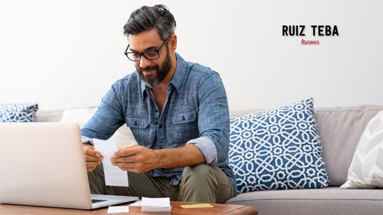 Factura simplificada: qué es, cuándo se utiliza y en qué se diferencia de la factura completa